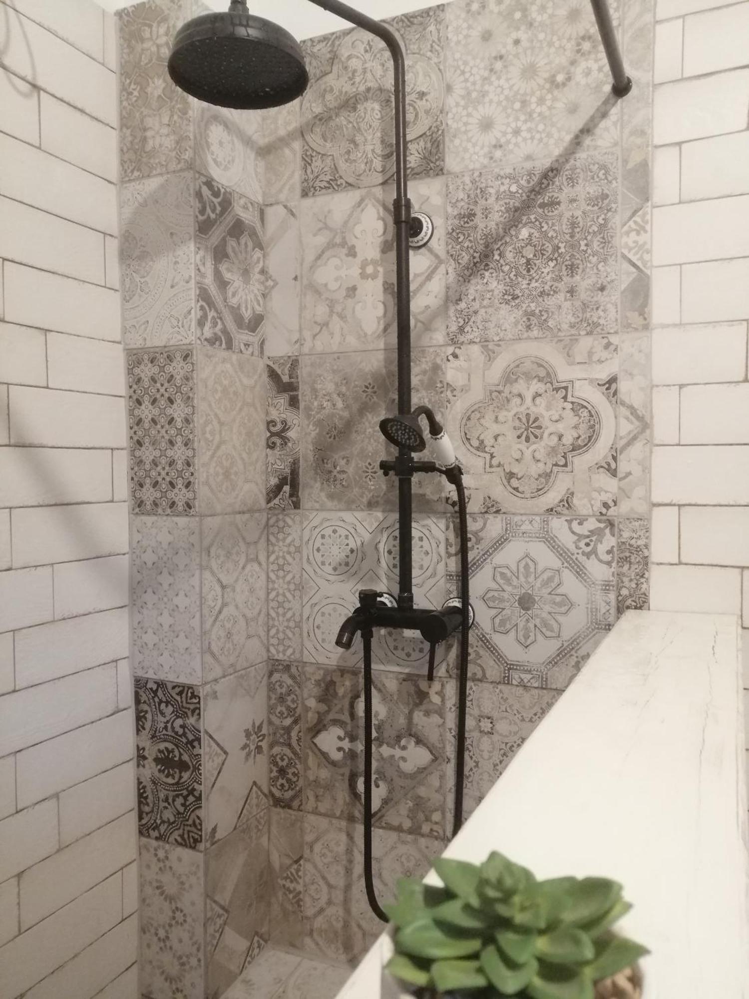 Kuria Apartman With Private Jacuzzi And Pool 布达佩斯 外观 照片