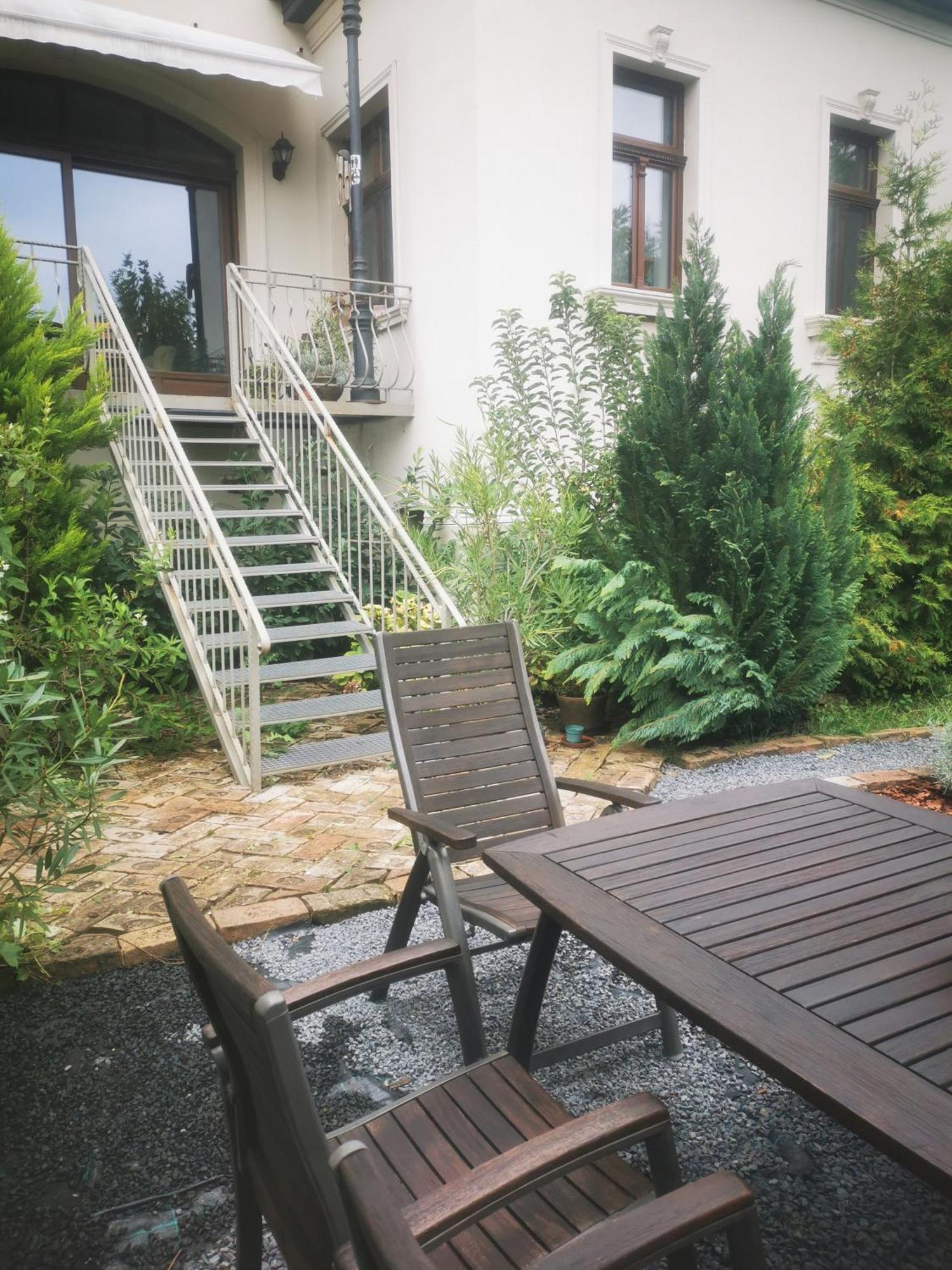 Kuria Apartman With Private Jacuzzi And Pool 布达佩斯 外观 照片
